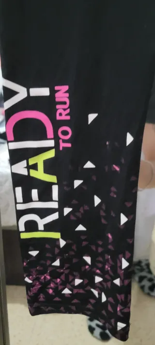 Chaqueta deportiva niña gris con cremallera