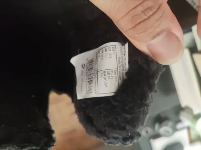 Botas negras con cordones