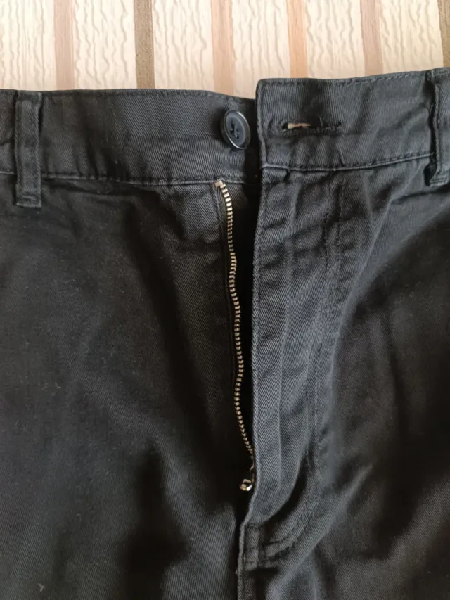 Bermuda Pull&Bear Negra