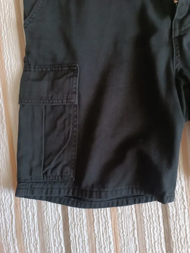 Bermuda Pull&Bear Negra