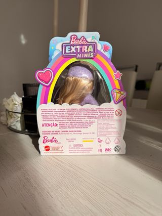 Barbie Extra Minis Muñeca Morada