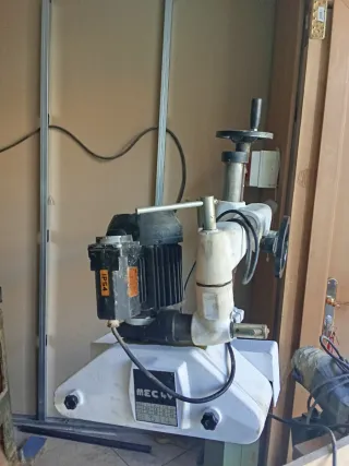 Alimentador para tupi de carpintería de madera más