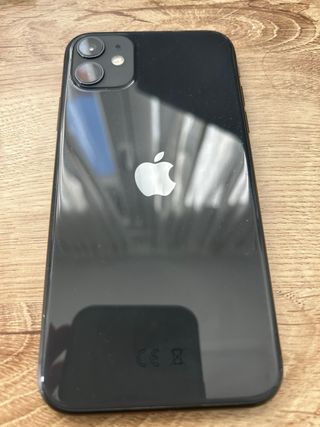 iPhone 11 128GB + 8 fundas