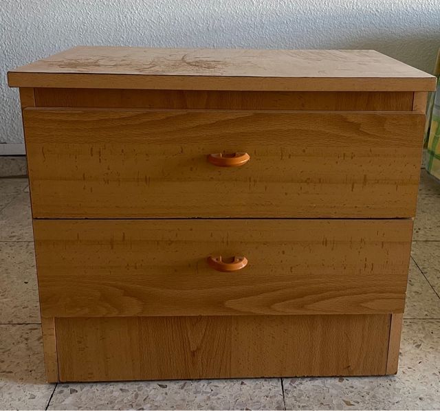 Mesita de noche de 2 cajones