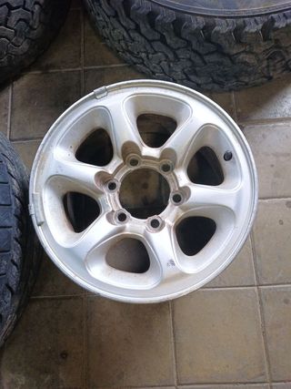 JUEGO LLANTAS MITSUBISHI MONTERO (V20/V40)