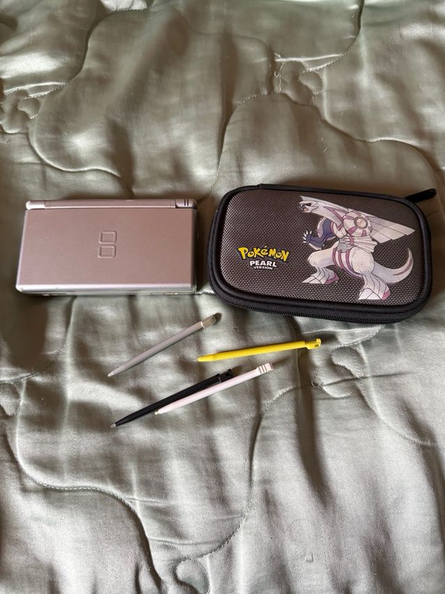 Nintendo DS Plata Cargador Incluido