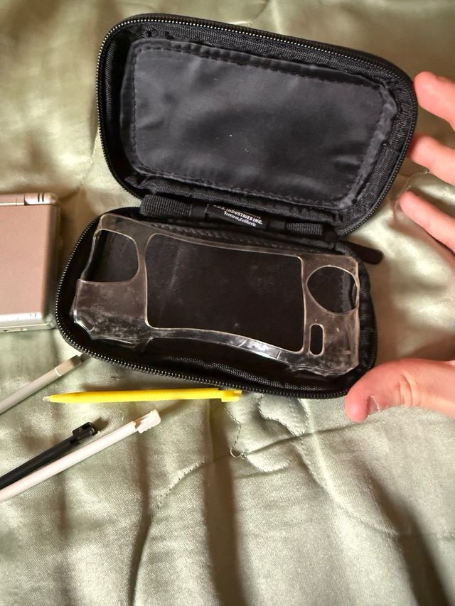 Nintendo DS Plata Cargador Incluido