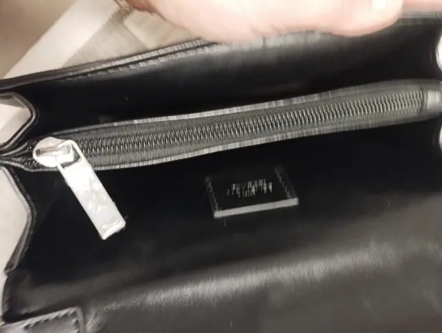 Bolso Benetton Cuadros Rojo y Blanco