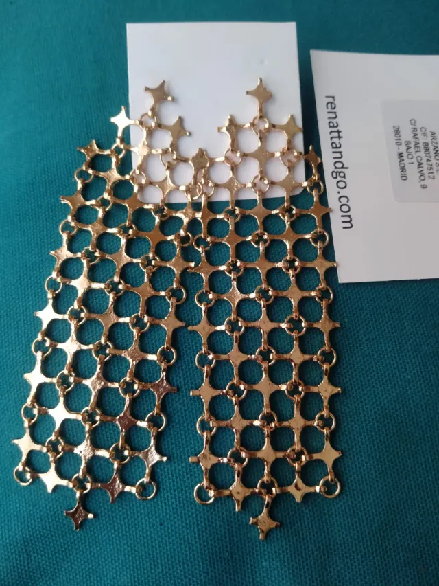 Pendientes Renatta & Go Acero Dorado. A estrenar !