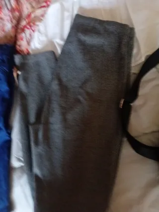 Lote Ropa Mujer Talla S y Mochila Negra