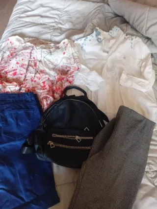 Lote Ropa Mujer Talla S y Mochila Negra