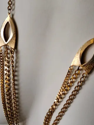 Collar largo dorado vintage