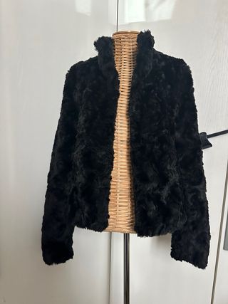 Pelliccia sintetica H&M Divided nera