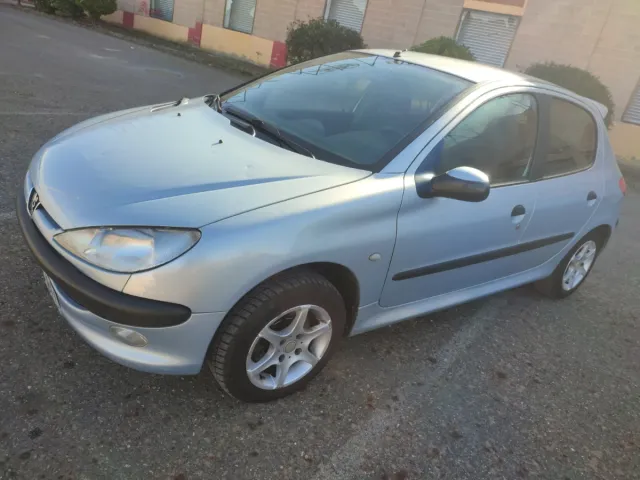 Peugeot 206 2001 2.0HDI 181.000