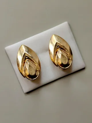 Pendientes vintage dorados