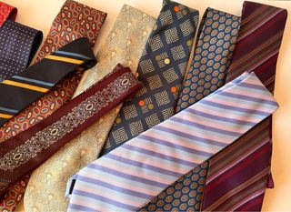 Pack 12 corbatas caballero diferentes estilos