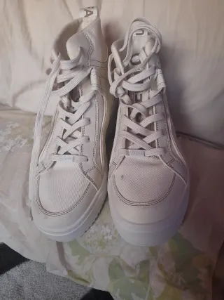 Botas Buffalo blancas