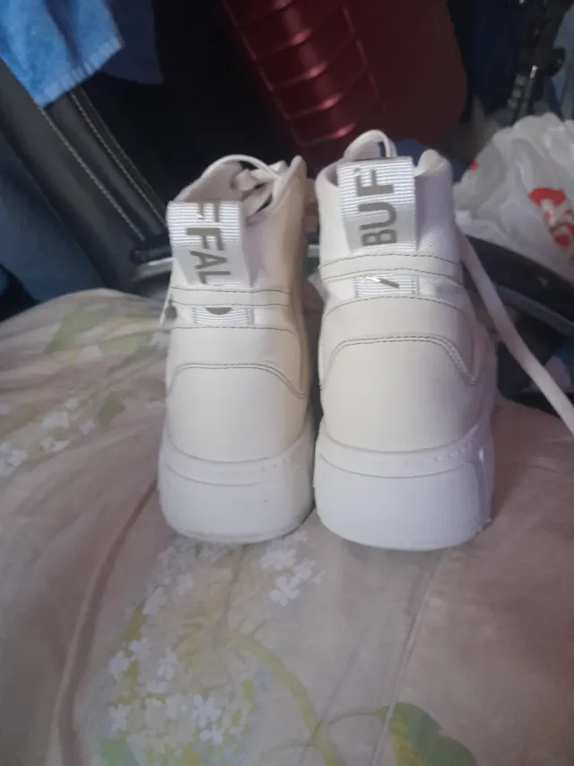 Botas Buffalo blancas