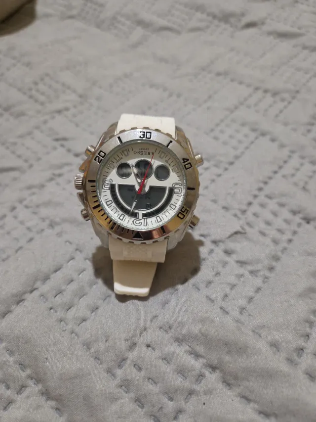 Reloj ARESSO Deportivo Plata y Blanco