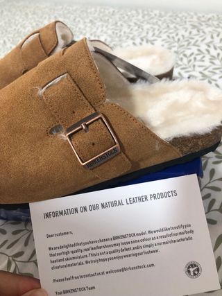 Zuecos Birkenstock Marrones con Borreguito