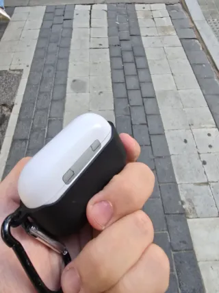 Carcasa AirPods Don't Touch My Pods