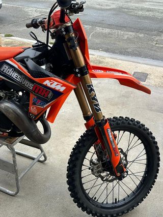 KTM 125 2024 - moto en muy buen estado