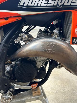 KTM 125 2024 - moto en muy buen estado