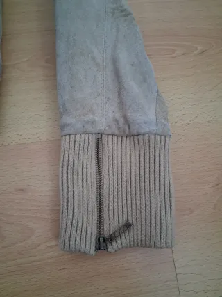 Cazadora serraje beige Stradivarius