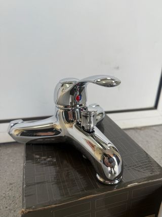 Grifo de ducha cromado