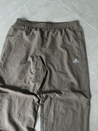 Pantalones Adidas Marrones Y2K Talla L
