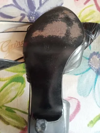 Zapatos de tacón negros