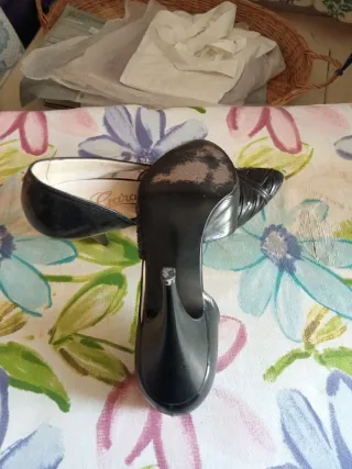 Zapatos de tacón negros
