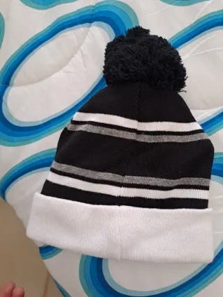 Cappellino Kenzo nero e bianco 3-4 anni