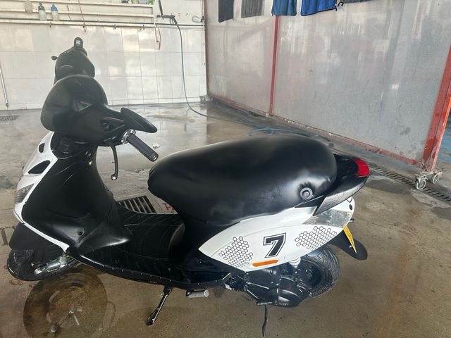 Piaggio Zip SP