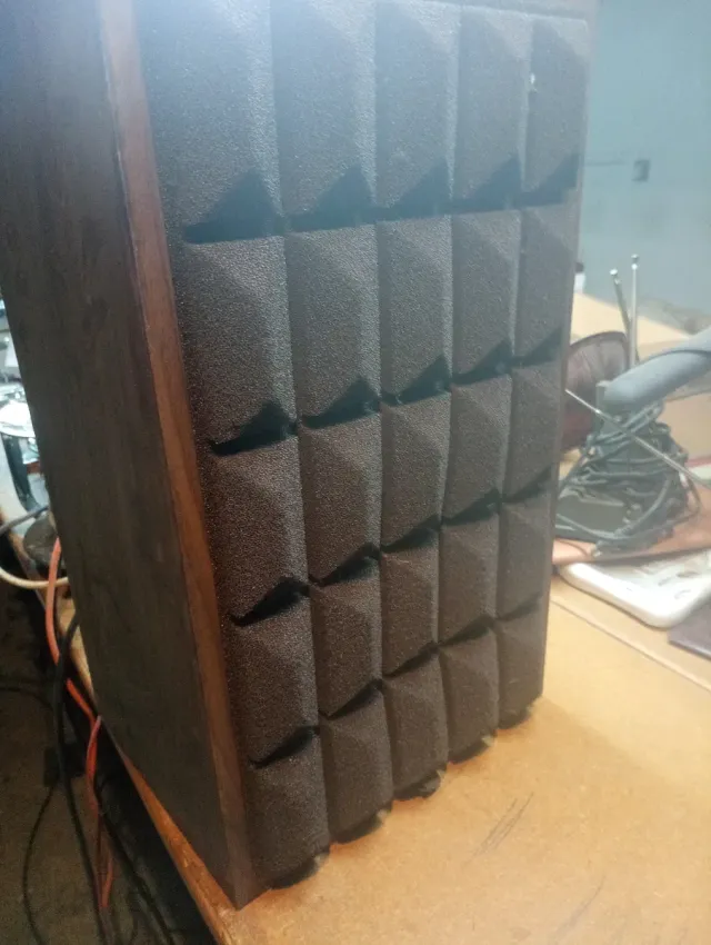 Altavoces Marantz Marrones y Negros vintage