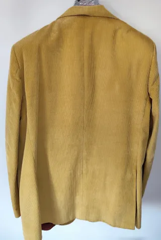 Chaqueta pana hombre amarilla