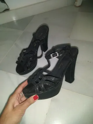 Sandalias de fiesta negras tacón con plataforma