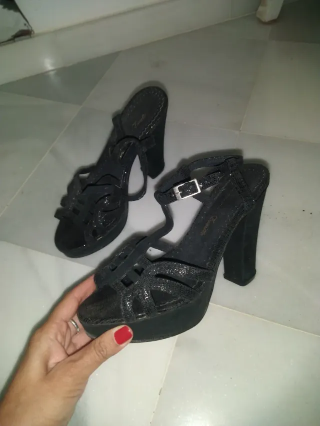 Sandalias de fiesta negras tacón con plataforma