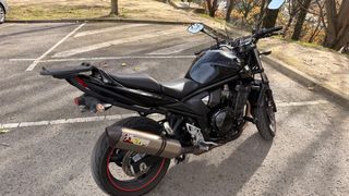 Suzuki GSF Bandit 650 Negra