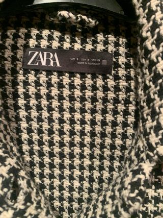 Chaqueta Zara cuadros flecos