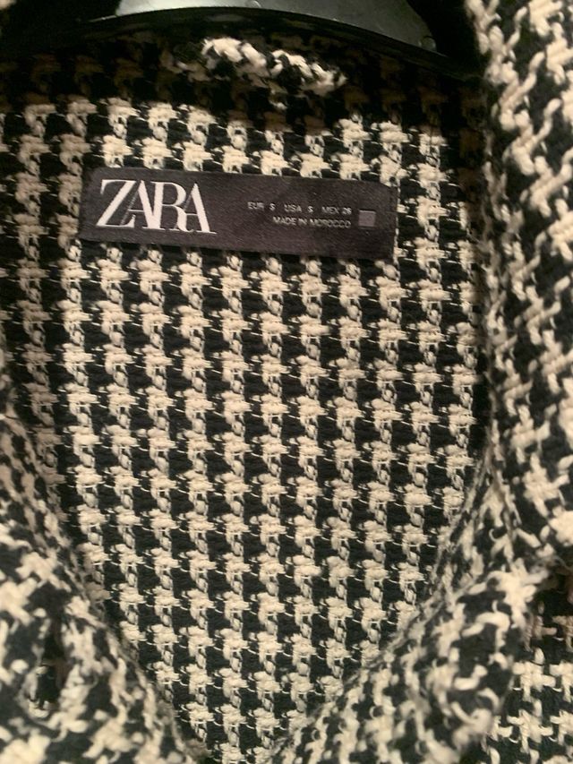 Chaqueta Zara cuadros flecos
