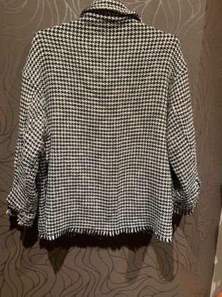 Chaqueta Zara cuadros flecos