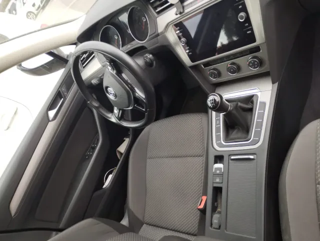 Volkswagen Passat 2021