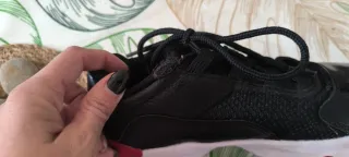 Zapatillas Jordan 11 Talla 39 Negras Rojas