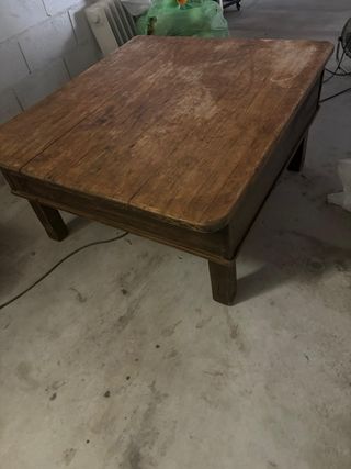 Mesa de madera maciza rústica
