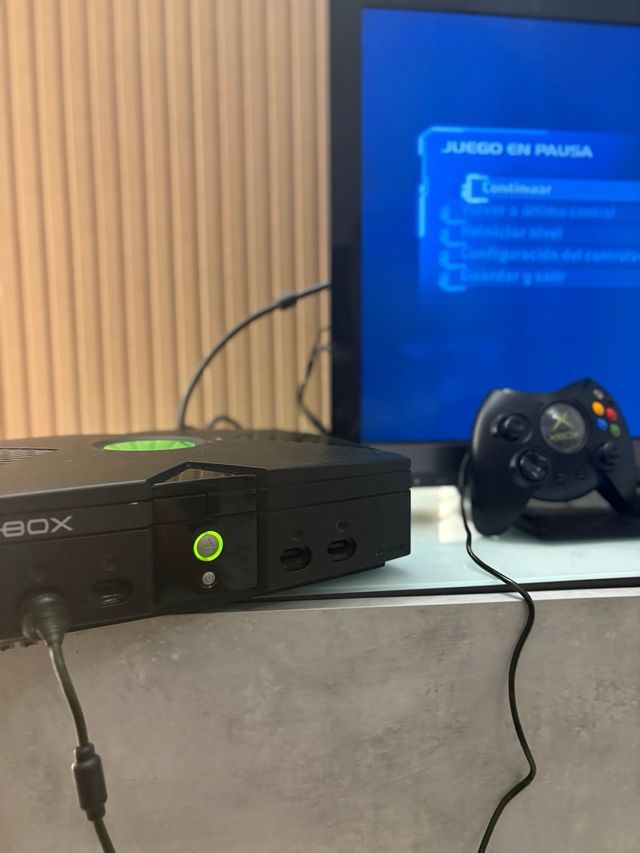 Xbox Clásica Negra + Mando
