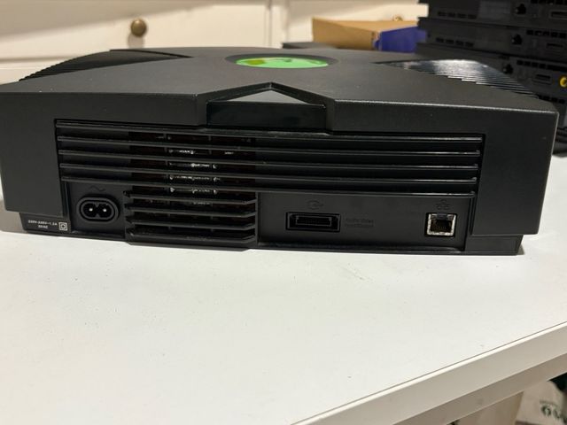 Xbox Clásica Negra + Mando