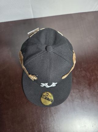 Gorra New Era NY Negra con Detalles Beige