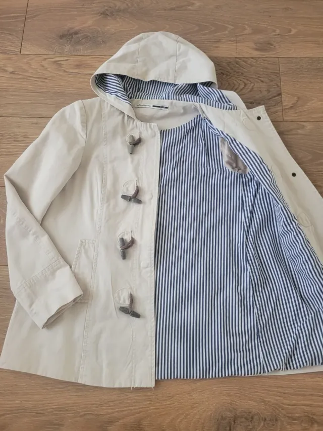 Parka beige con capucha mujer