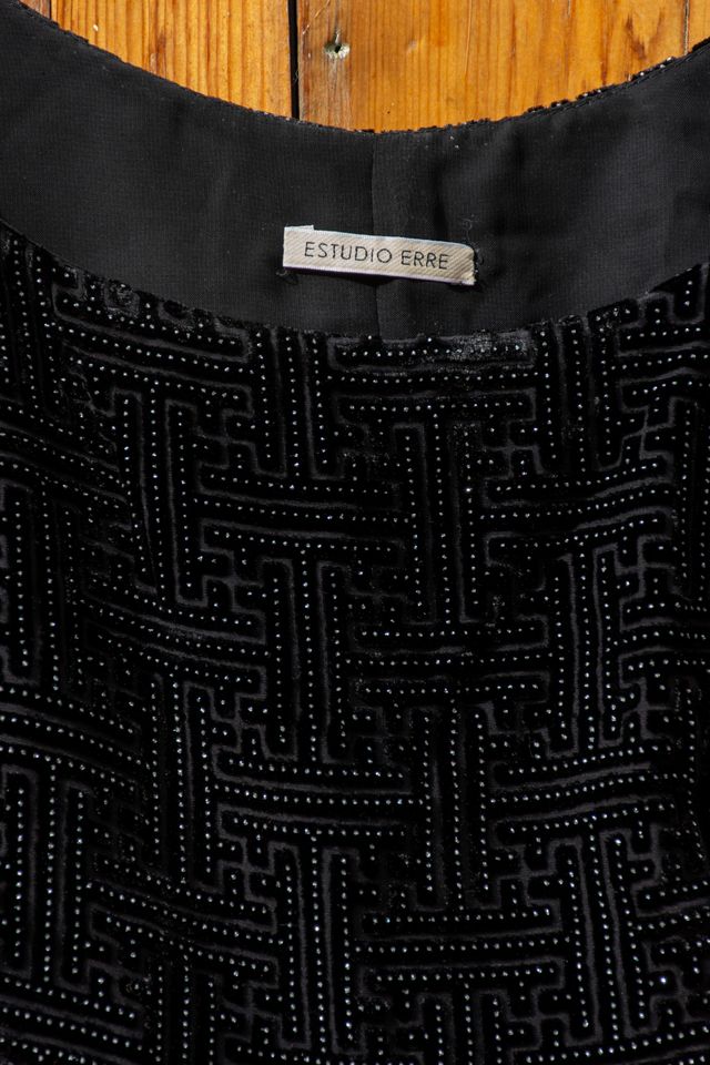 Estudio Erre Top Negro Terciopelo Tachuelas